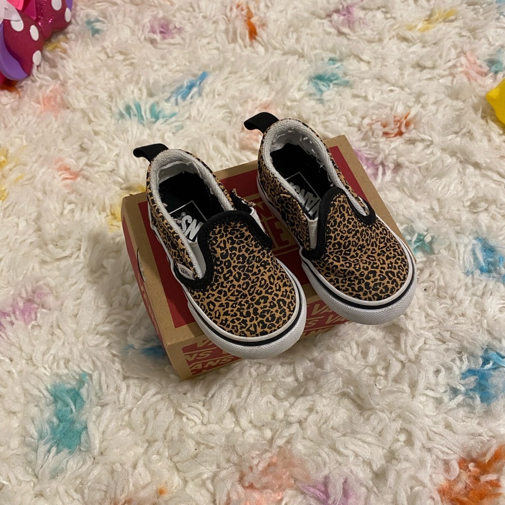 Baby Leopard Vans